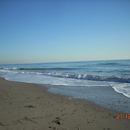 Aroma Di Mare Apartment Lido di Ostia Luaran gambar