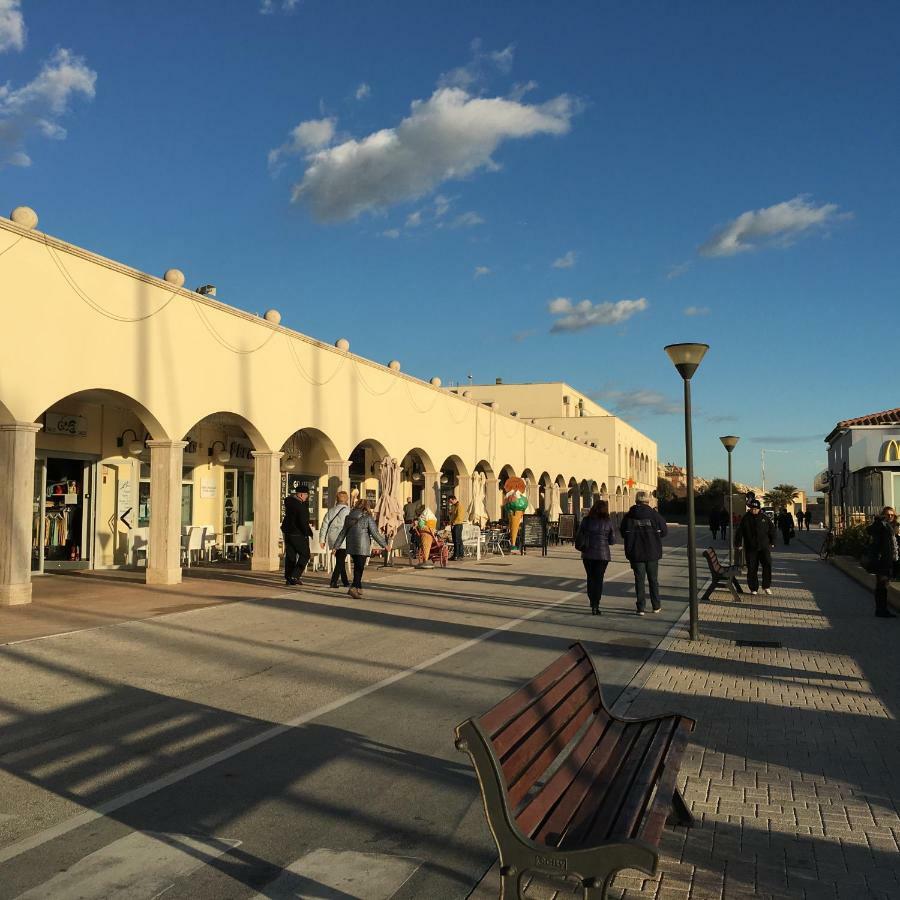 Aroma Di Mare Apartment Lido di Ostia Luaran gambar
